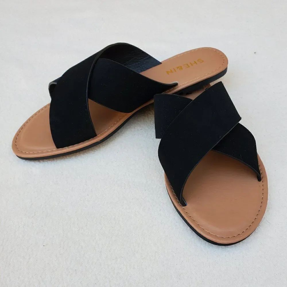 NWOT Shein black and tan flat sandals